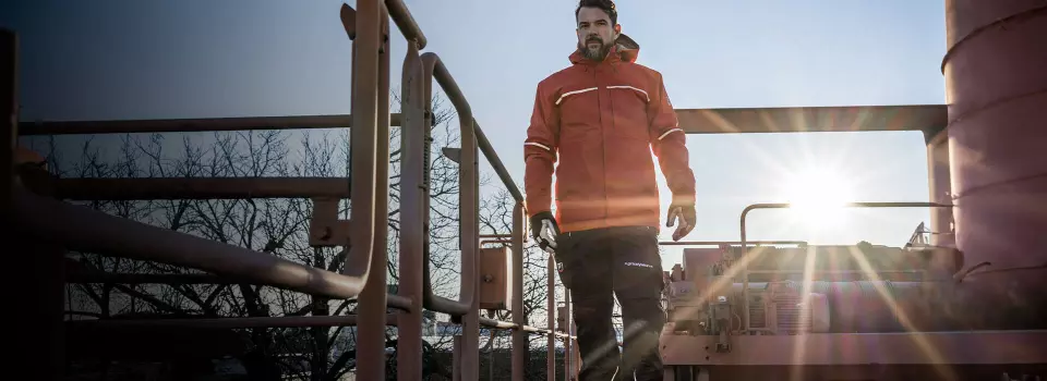 Grizzlyskin NU-66101-0501, Resist Hybrid Softshell Jacket, image 4, gallery thumbnail