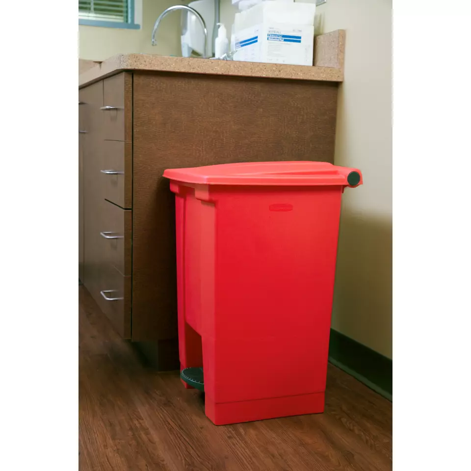 Rubbermaid FG614400, Legacy Step-On Resin Pedal Bin 45L, 40.488 CM x 40.640 CM x 60.960 CM, image 3, gallery thumbnail