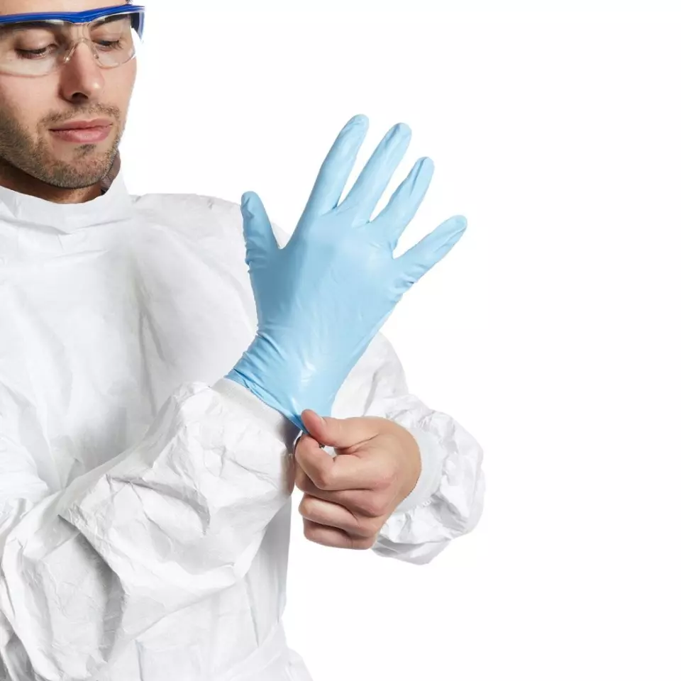 DuPont IC-703-S-WH-00, Tyvek Isoclean IC703 Chemo Gown, White, image 4, gallery thumbnail