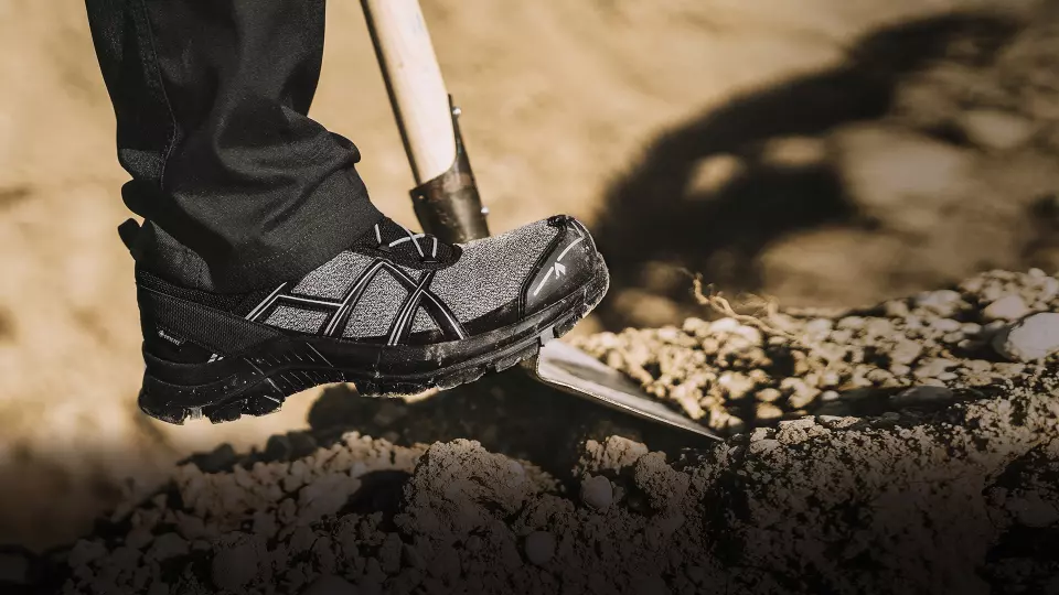 HAIX B2545-S, Black Eagle Pro Low Safety Shoes, S3, Black/Silver, image 3, gallery thumbnail